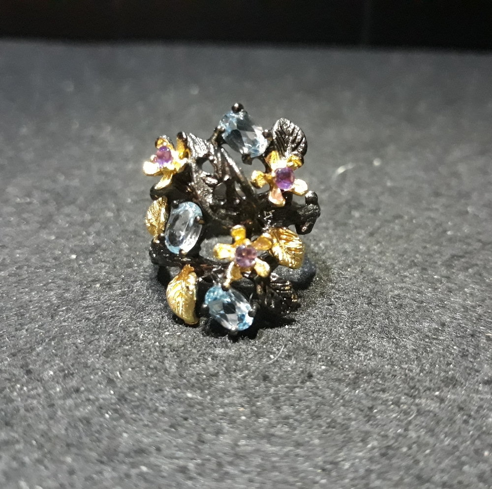 Hobit Serries: Natural Blue Topaz S10